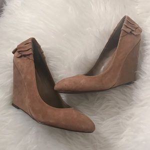 Aldo camel wedges heels